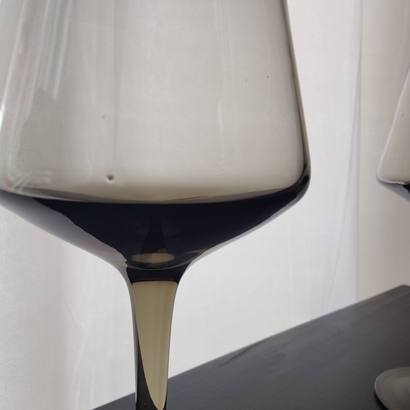 3 |  MCM | Unbranded| vintage c. 60s 70s | Smoke colored Wine Glasses - Picture 7 of 11